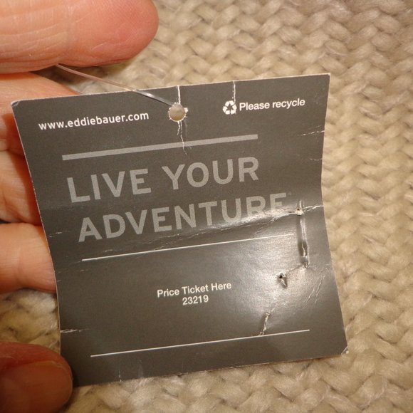 NWT Eddie Bauer Knit Fringed Shawl O/S Natural Soft! - Picture 5 of 16